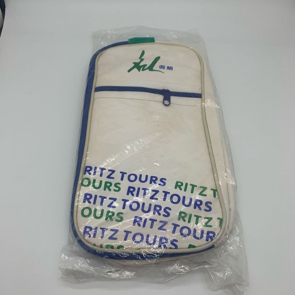 ‎Ritz Tours small Travel Bag - NEW